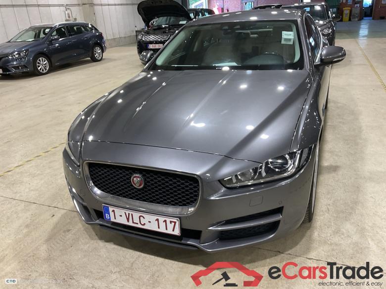 JAGUAR XE 2.0 D Prestige STOCK #1