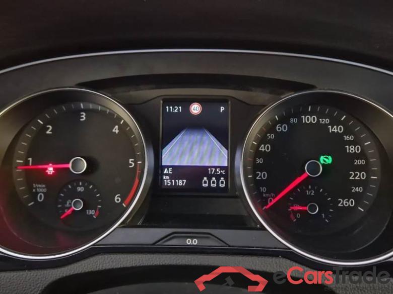 Volkswagen 28 VOLKSWAGEN PASSAT / 2019 / 5P / STATION WAGON VAR. 2.0TDI SCR EVO 90KW BUSINESS DSG #4