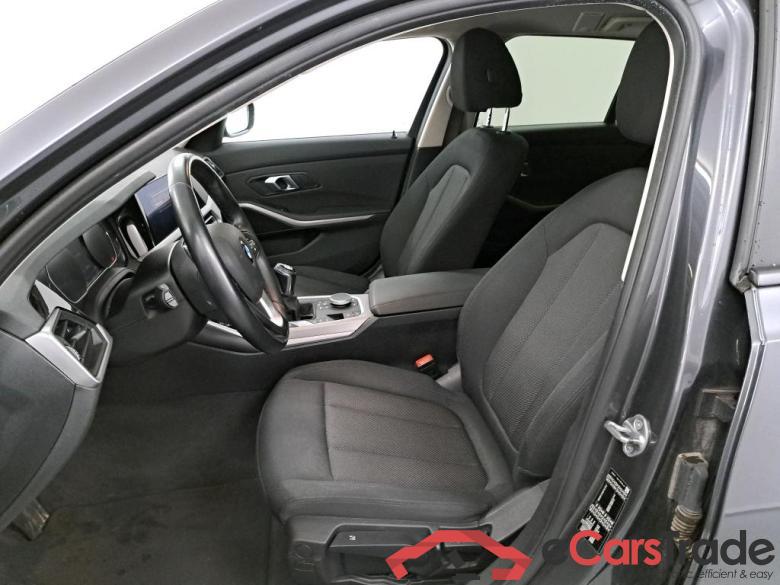 BMW 3 SERIES TOURING 2.0 318D (100KW) TOURING Model Advantage Business Storage #5