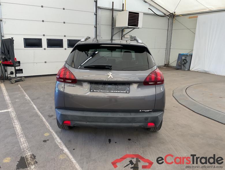 Peugeot 2008 1.2i PureTech Style Navi Klima PDC ... #4