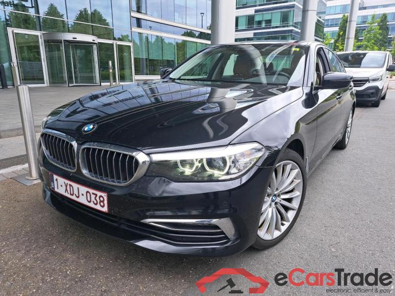 BMW - BMW 5 BERLINE 520iA 163PK Luxury Line & 19 Inch Alloy & Rear Camera  * PETROL * #1
