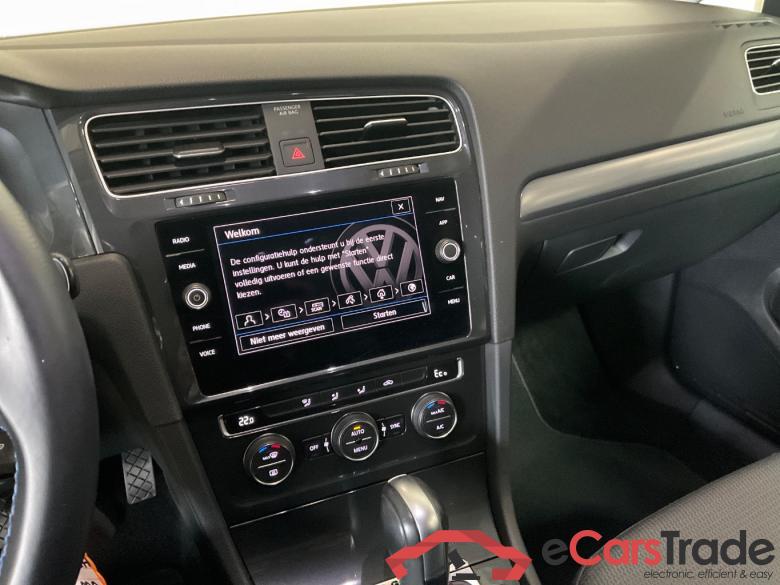 VOLKSWAGEN e-Golf E-DITION #5