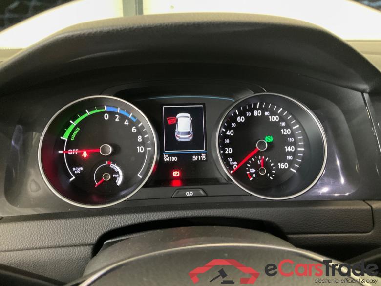 VOLKSWAGEN e-Golf E-DITION #6