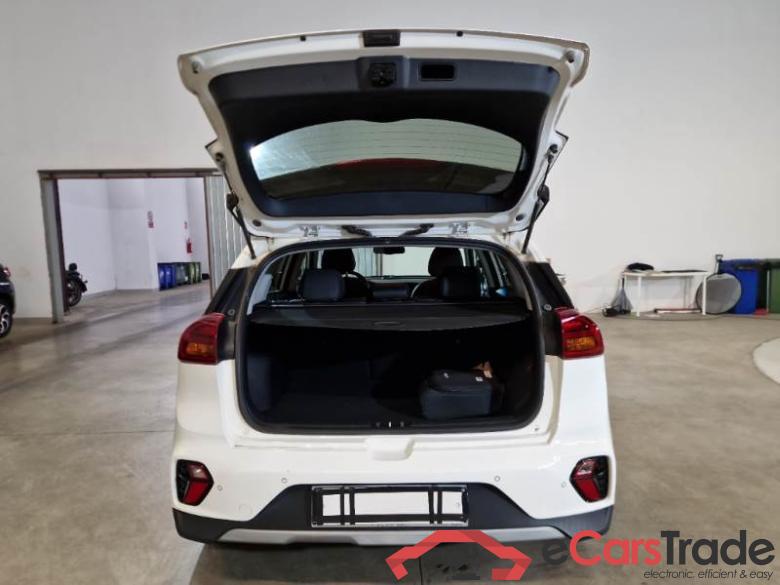 Kia 3 KIA NIRO / 2019 / 5P / BERLINA 1.6 PHEV GDI STYLE DCT #5