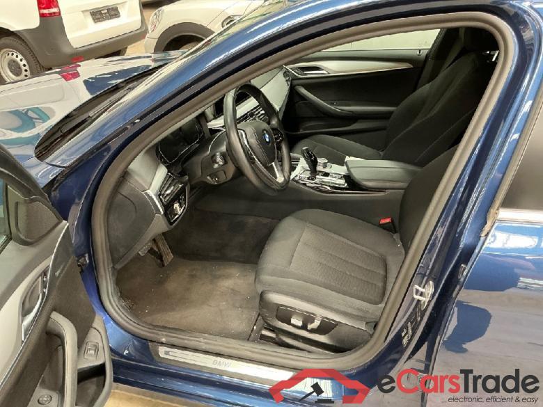 BMW 5-Serie Touring ´16 Baureihe 5 Touring 520 d 2.0 140KW AT8 E6d #4