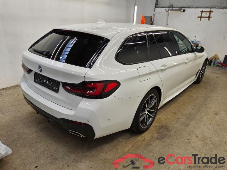 BMW 5-Serie Touring ´16 Baureihe 5 Touring 520 d xDrive M Sport 2.0 140KW AT8 E6d #2