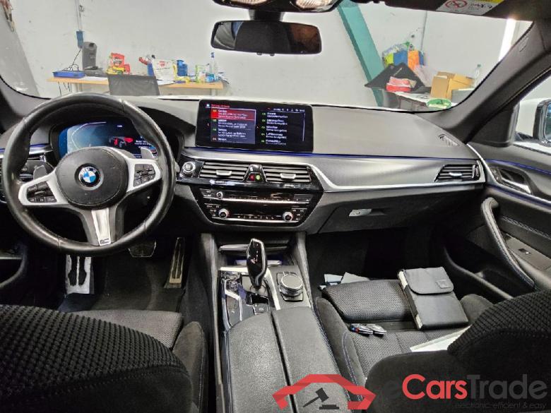 BMW 5-Serie Touring ´16 Baureihe 5 Touring 520 d xDrive M Sport 2.0 140KW AT8 E6d #3