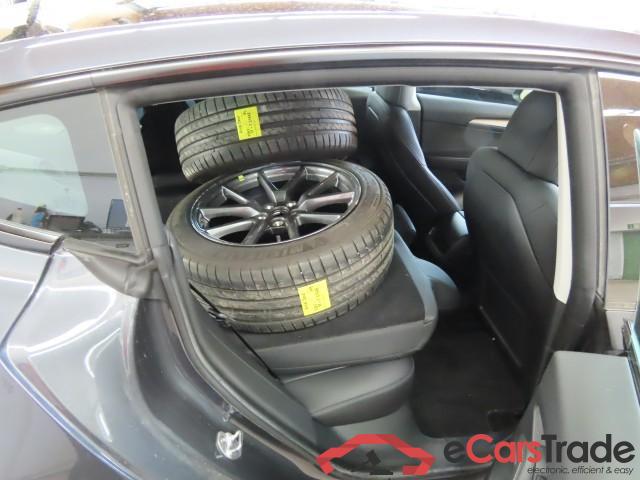 Tesla Model 3 ´18 BEV TESLA Model 3 Langstreckenbatt. Allradantrieb Dual Motor 4d 366kW #1