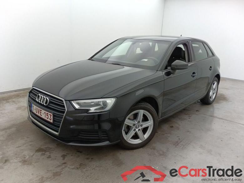 Audi A3 Sportback 1.6 TDi 85kW S tronic Business Edition 5d #3