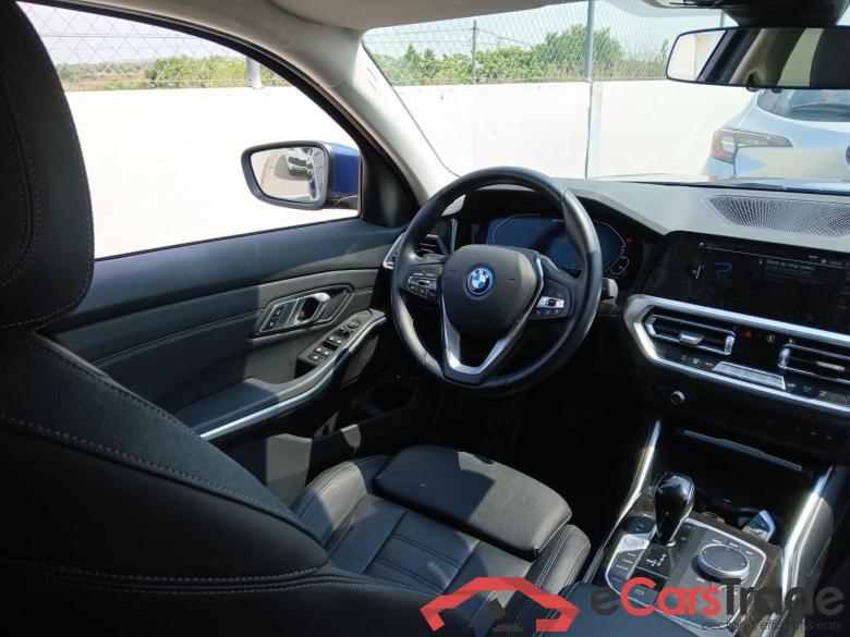 BMW 330e xDrive Touring BMW Serie 3 / 2019 / 5P / familiar 330e xDrive Touring #3