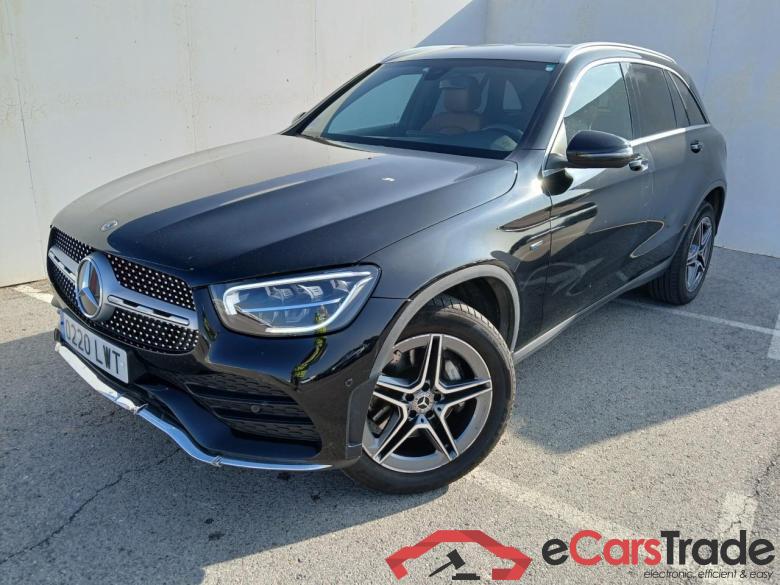 Mercedes GLC 300 de 4MATIC Clase GLC GLC 300 de 4Matic (253.911)AMG 2.0 AMG Line 305CV E6d #1