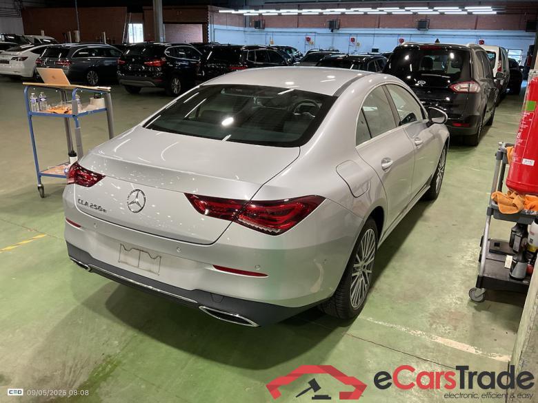 MERCEDES-BENZ CLA 1.3 CLA 250 E BUSINESS SOLUTION DCT #4