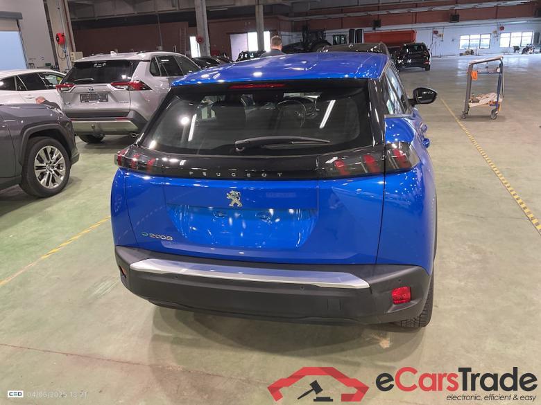 PEUGEOT E-2008 50 kWh Active #5