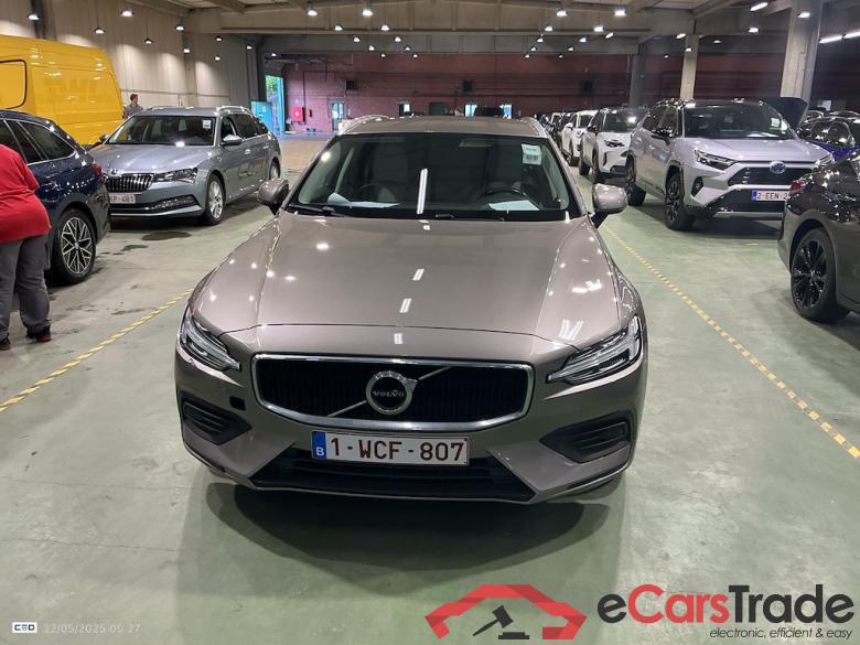 VOLVO V60 DIESEL - 2018 2.0 D3 Momentum (EU6d-TEMP) STOCK #1