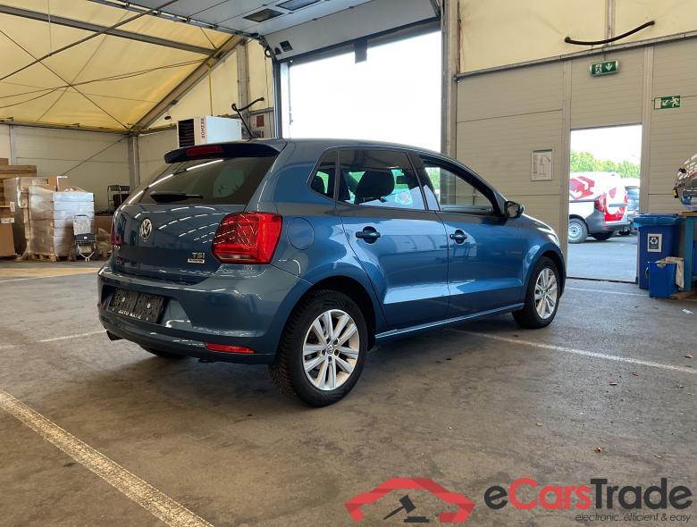 VOLKSWAGEN Polo Polo Trendline 1.2 TSI BlueMotion Technology 66 kW (90 ch) 5 vitesses manuel #2