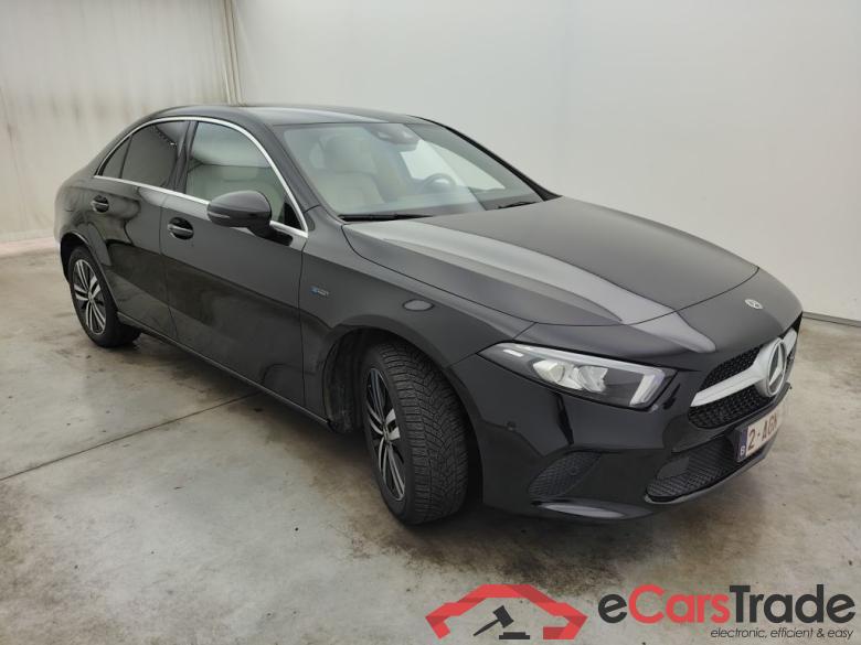 Mercedes-Benz A-Klasse Limousine A 250e Business Solution 4d #3