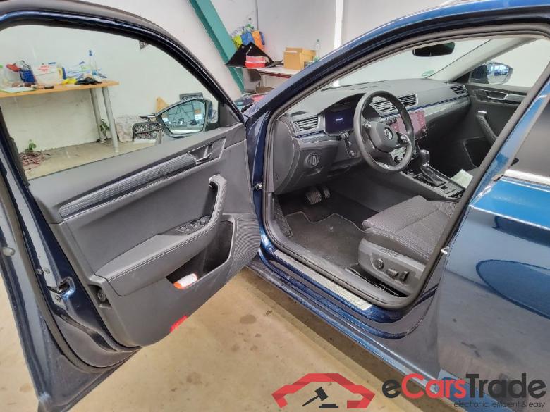 Skoda Superb Wagon ´15 Superb Combi Style iV 1.4 TSI Hybrid 160KW E6d #4