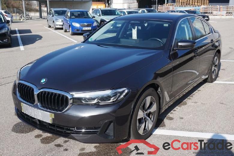 BMW 5-Serie ´16 Baureihe 5 Lim. 520 d xDrive 2.0 140KW E6d #1
