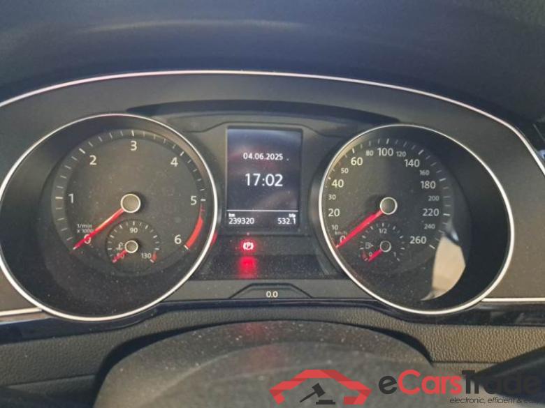Volkswagen 7 VOLKSWAGEN PASSAT / 2019 / 5P / STATION WAGON VAR.1.6 TDI SCR 88KW BUSINESS BMT DSG #4
