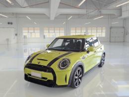 Mini 31 MINI MINI / 2021 / 5P / BERLINA COOPER S CLASSIC AUTO