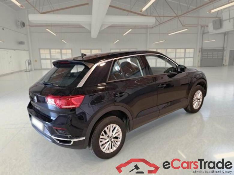 Volkswagen 49 VOLKSWAGEN T-ROC / 2017 / 5P / SUV 1.5 TSI ACT BUSINESS DSG #2