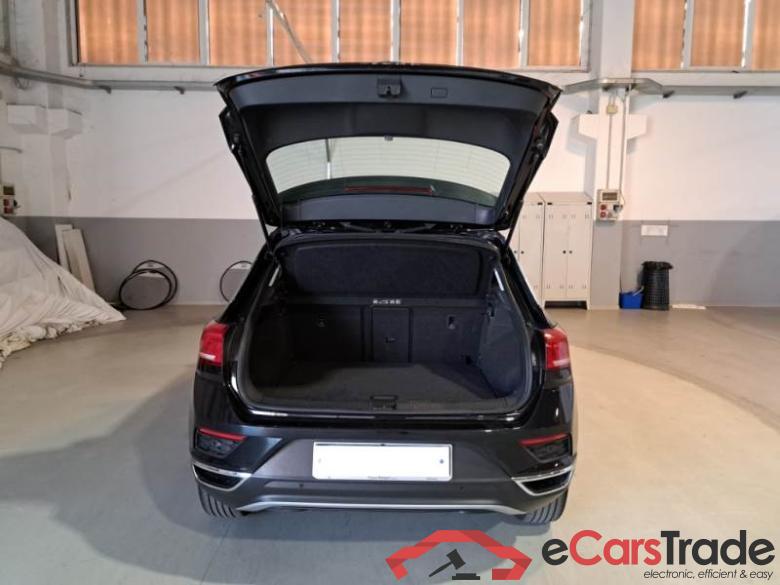 Volkswagen 49 VOLKSWAGEN T-ROC / 2017 / 5P / SUV 1.5 TSI ACT BUSINESS DSG #5