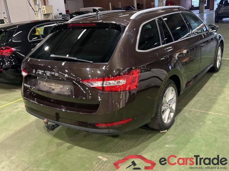SKODA SUPERB COMBI DIESEL - 2019 1.6 CR TDi Style DSG #2