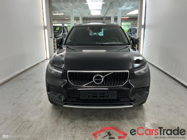 VOLVO XC40 1.5 T2 MOMENTUM PRO AUTO #1
