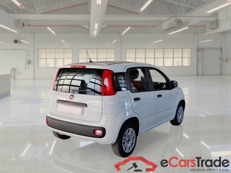 Fiat 39 FIAT PANDA / 2011 / 5P / BERLINA 1.2 69CV E6D-TEMP EASY #2