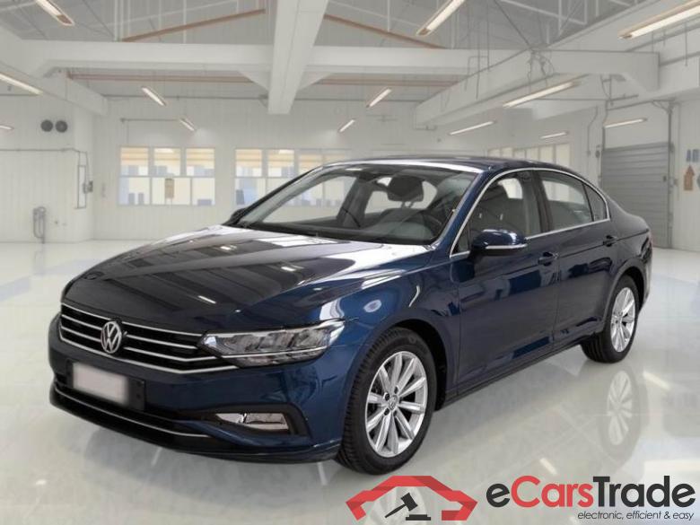 Volkswagen 3 VOLKSWAGEN PASSAT / 2019 / 4P / BERLINA 1.6 TDI SCR 88KW BUSINESS BMT DSG #1