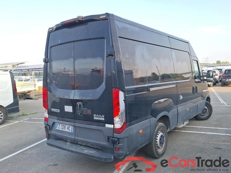 Iveco 3.0 35S18HA8 H2 3520L IVECO Daily / 2019 / 4P / Fourgon tôlé 3.0 35S18HA8 H2 3520L #3