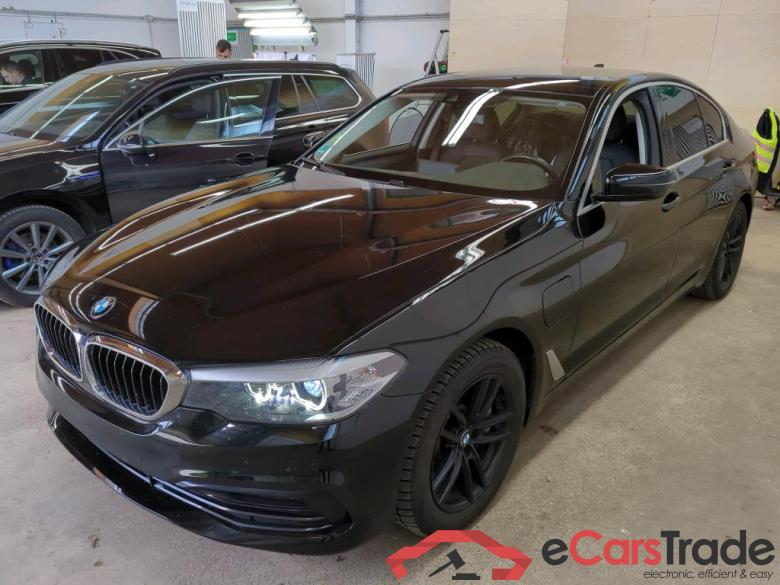 BMW 5-Serie ´16 Baureihe 5 Lim. 530 e Sport Line 2.0 185KW AT8 E6dT #1