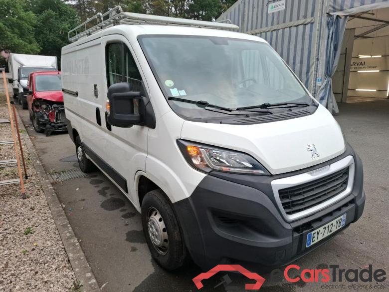 Peugeot BLUEHDI 130 PREMIUM 330 L1H1 PEUGEOT Boxer VU 4p Fourgon BLUEHDI 130 PREMIUM 330 L1H1 #4
