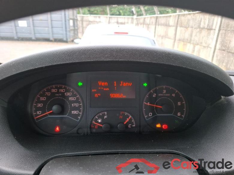 Peugeot BLUEHDI 130 PREMIUM 330 L1H1 PEUGEOT Boxer VU 4p Fourgon BLUEHDI 130 PREMIUM 330 L1H1 #6