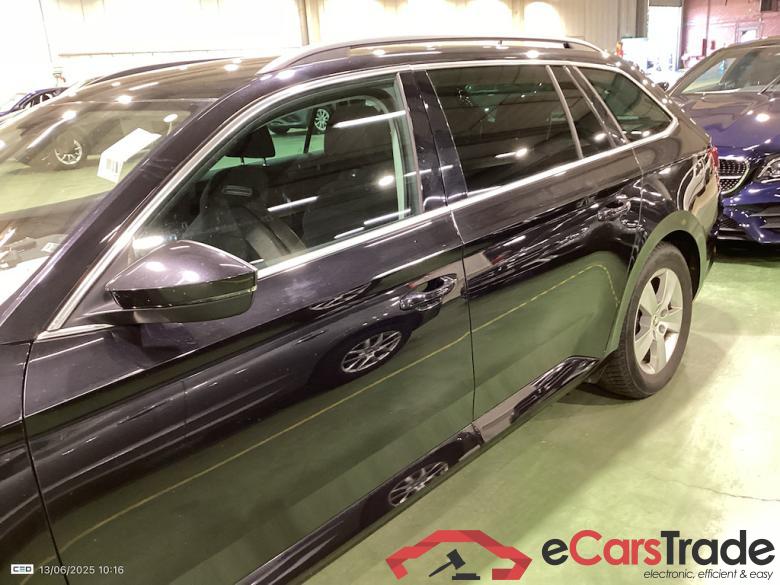 SKODA SUPERB COMBI DIESEL - 2015 2.0 CR TDi Ambition (EU6.2) #3