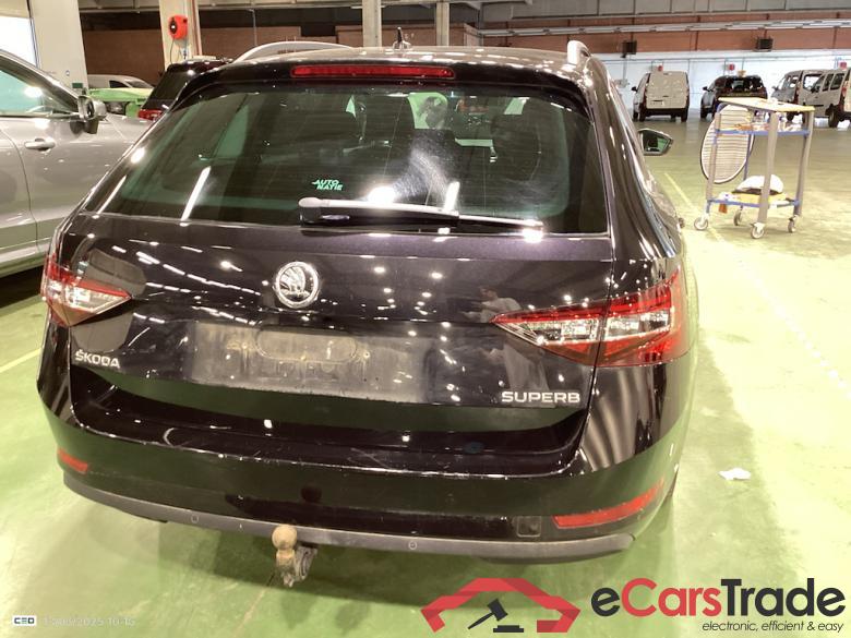 SKODA SUPERB COMBI DIESEL - 2015 2.0 CR TDi Ambition (EU6.2) #5