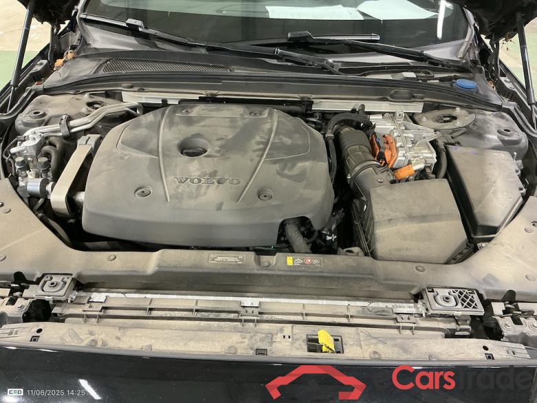 VOLVO V60 - 2018 2.0 T6 AWD PHEV R-Design #6