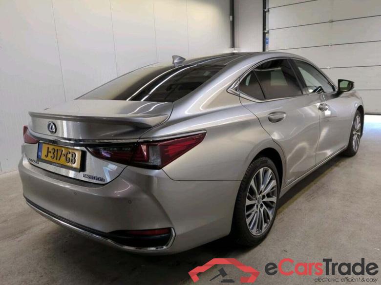 Lexus ES 300h Luxury Line #2
