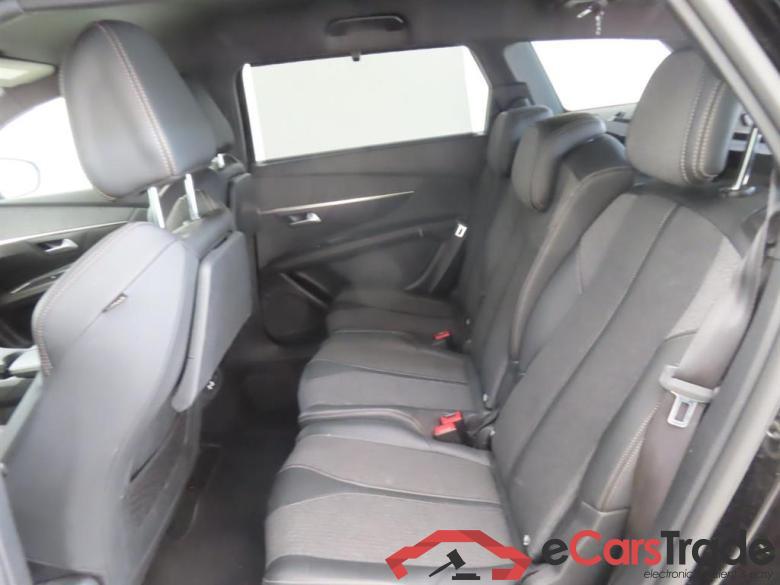 PEUGEOT 5008 1.2 PureT. GT-Line A #6