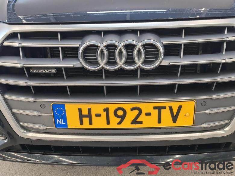 Audi Q5 '20 Audi Q5 50 TFSI e quattro S tronic S Edition 5d #5