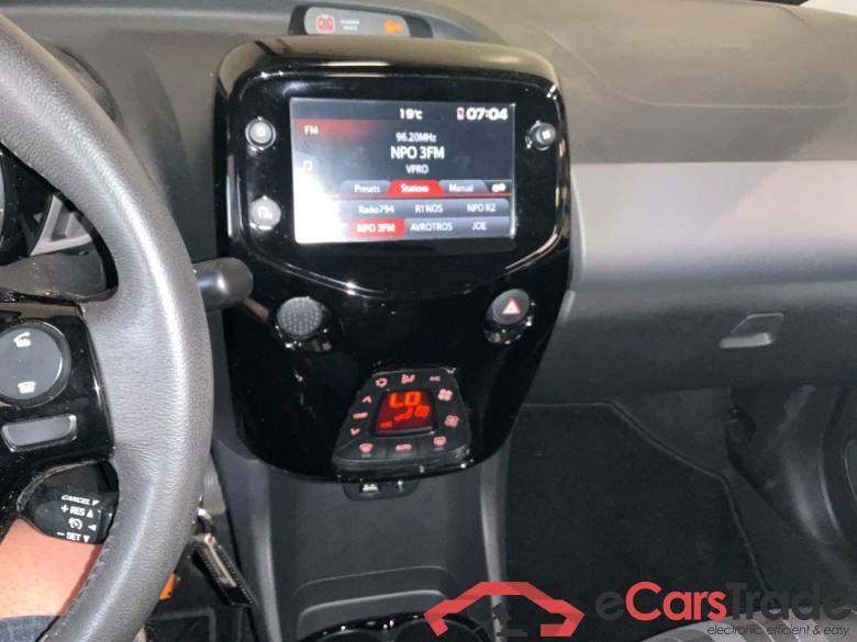 PEUGEOT 108 1.0 e-VTi Allure #5