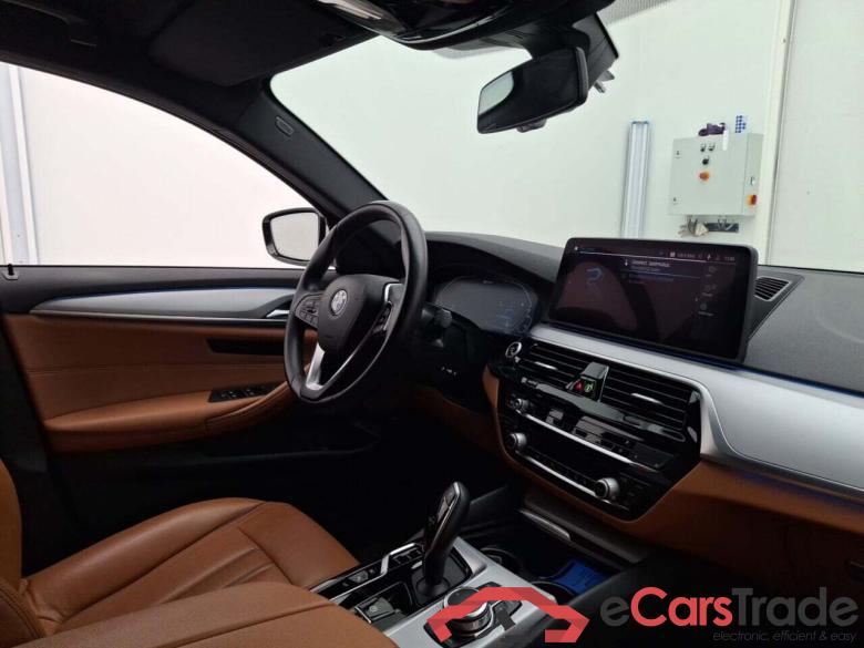 BMW 5-SERIE TOURING 520E AUT #3