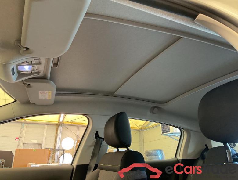 CITROEN C3 1.2i PureTech Shine #6