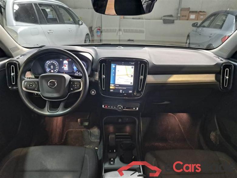 Volvo 228 VOLVO XC40 / 2017 / 5P / SUV T5 PLUG-IN HYBRID AUTO RECH INSCRIP EXPR #3