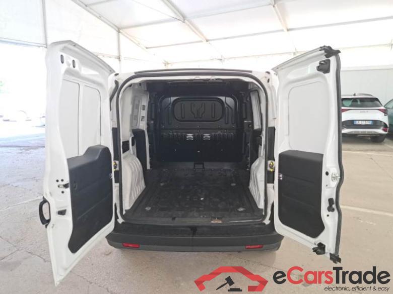 Fiat 48 FIAT DOBLÒ CARGO / 2014 / 4P / VETT. FURGONATA CH1 LOUNGE 1.3 MJET 95CV E6D SeS #5