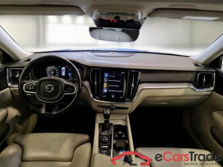 Volvo 7 VOLVO V60 / 2019 / 5P / STATION WAGON D3 GEARTRONIC BUSINESS PLUS N1 #3