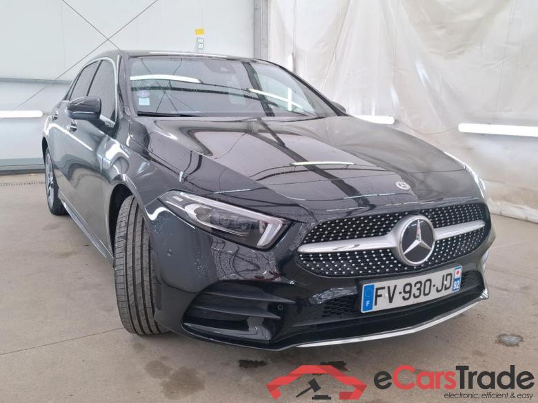 Mercedes A 250 e AMG Line 8G-DCT MERCEDES-BENZ Classe A Compact / 2018 / 5P / Berline A 250 e AMG Line 8G-DCT #4