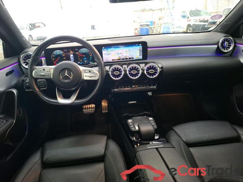 Mercedes A 250 e AMG Line 8G-DCT MERCEDES-BENZ Classe A Compact / 2018 / 5P / Berline A 250 e AMG Line 8G-DCT #5