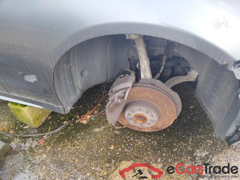 Mercedes-Benz C-Klasse Berline C 180 d Business Solution Aut. 4d #5