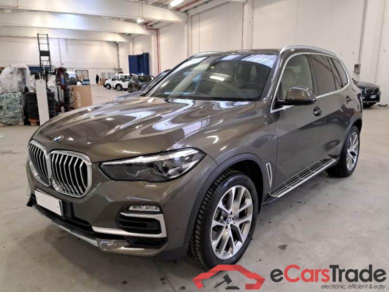 BMW 14 BMW X5 / 2018 / 5P / SUV XDRIVE 25D XLINE AUTOM. #1